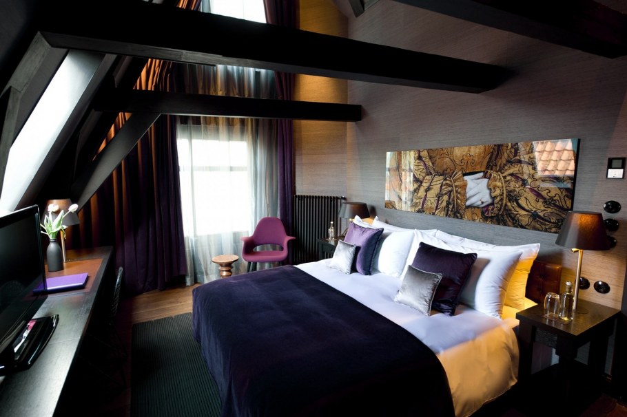 Комната с большой кроватью