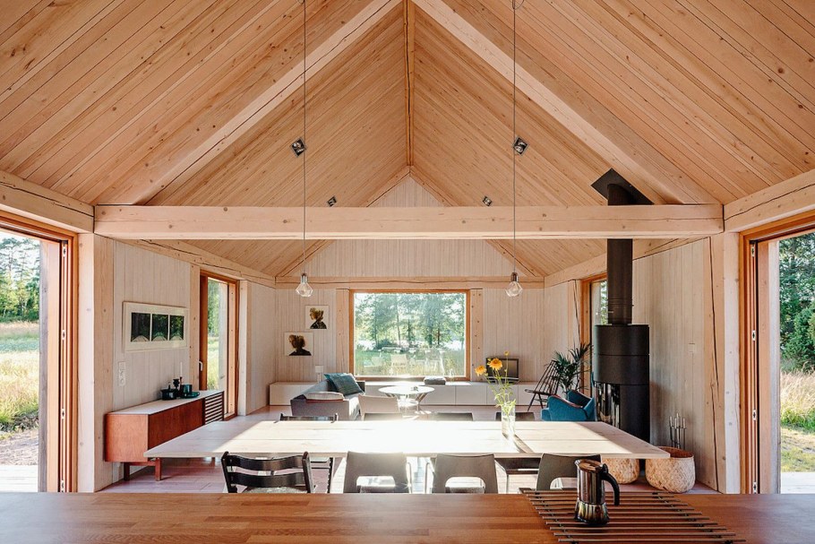 Декоративные балки в гостиной