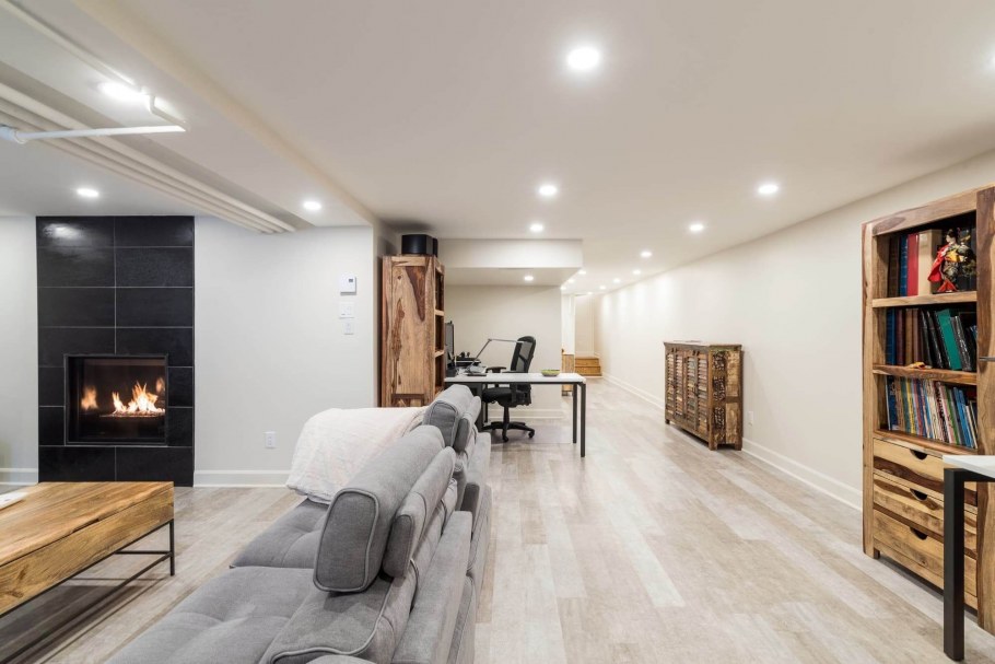 Деревянные потолки в интерьере загородного дома