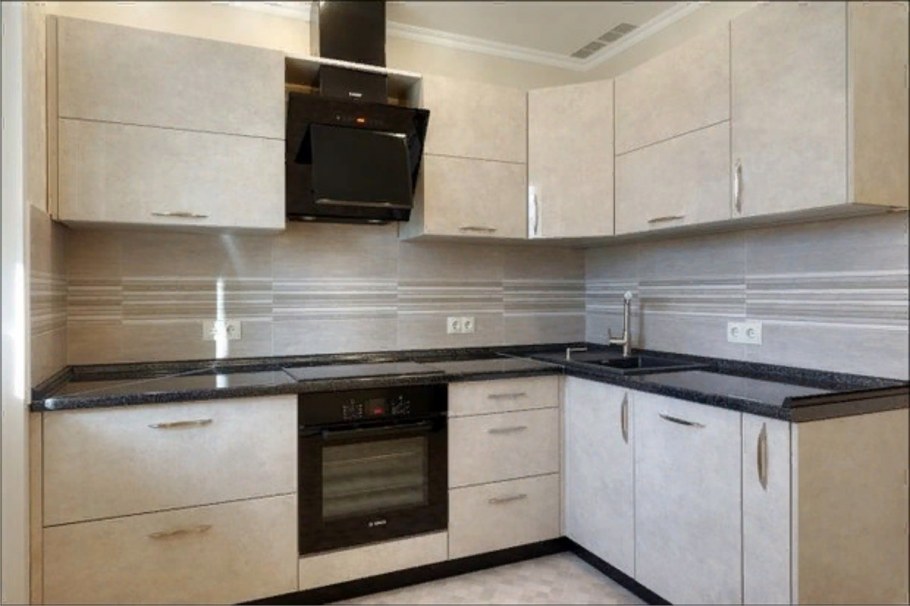 Кухонный гарнитур молочного цвета