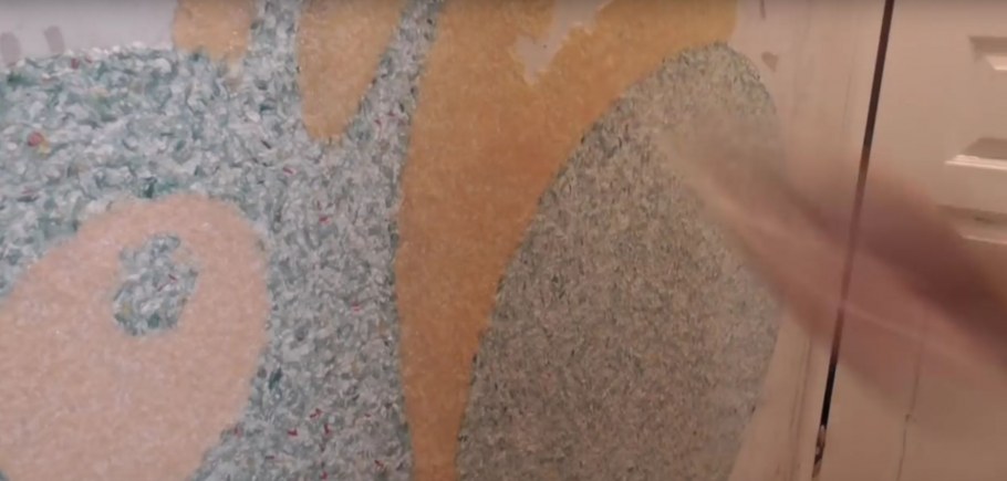 Жидкие обои скроют неровности стен