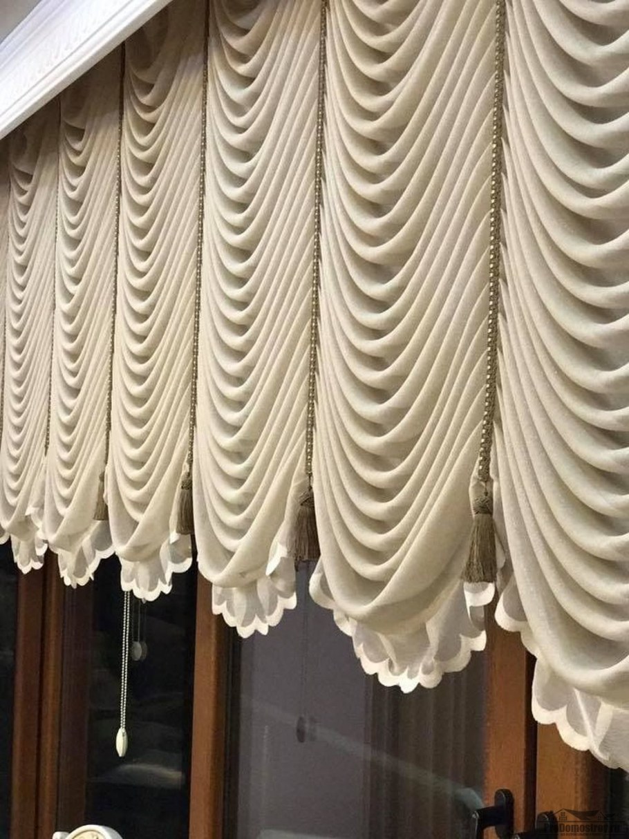 Австрийские шторы в спальню