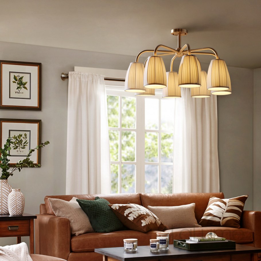 Светильники над диваном в гостиной