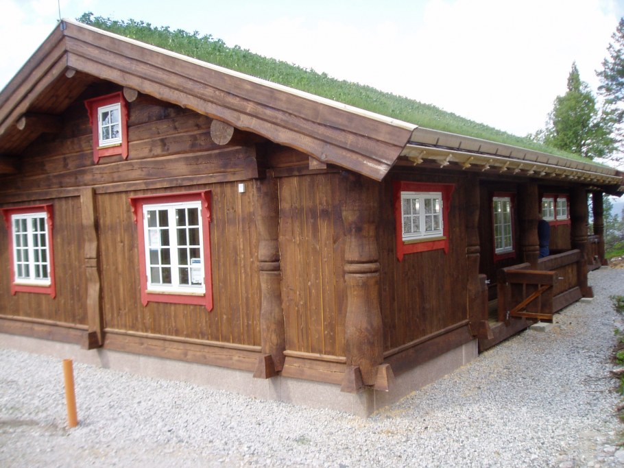 Деревянный дом в горах Норвегии от студии JVA