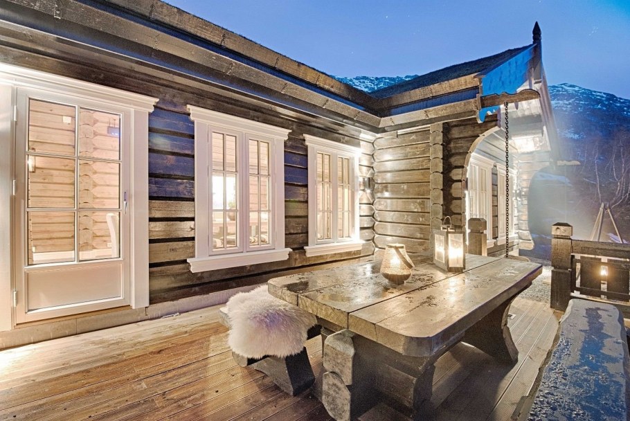 Норвегия дом из лафета гравий вокруг