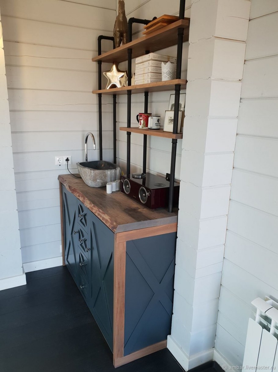 Полки лофт на кухне