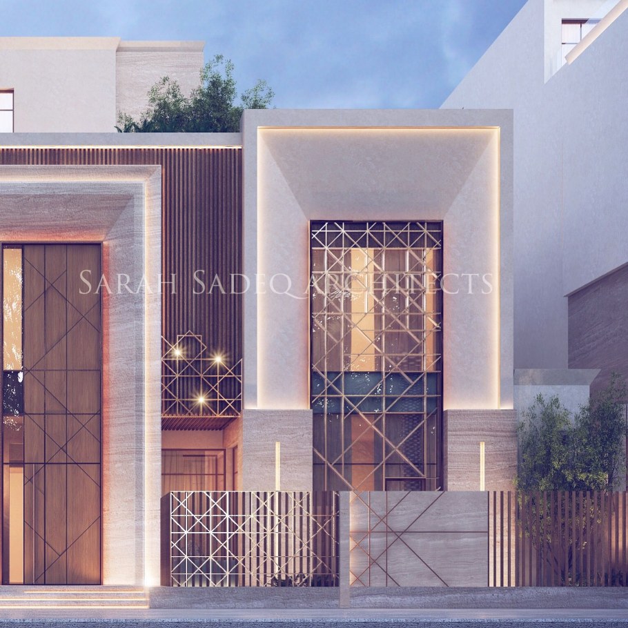 Эркер с лепниной