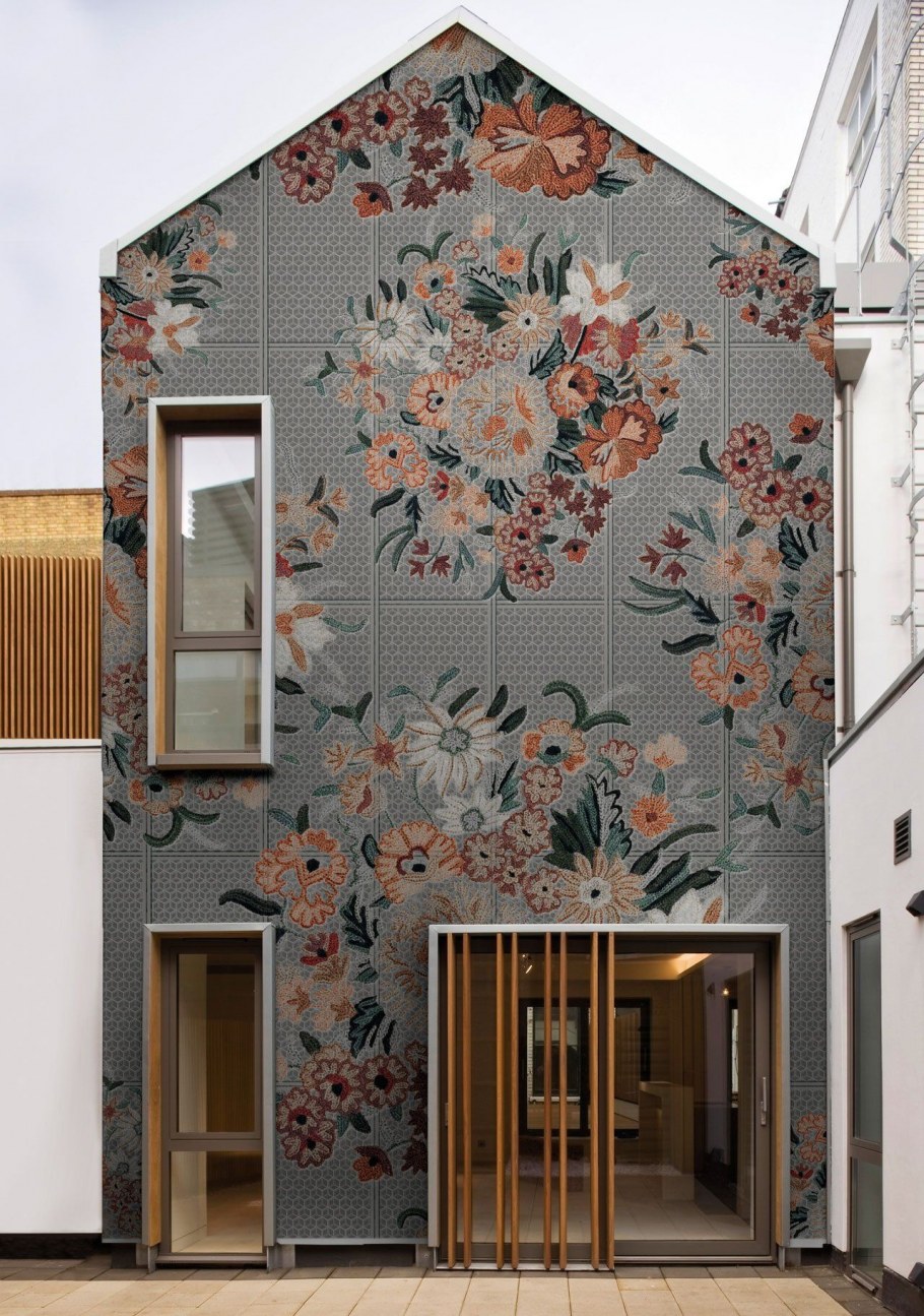 Стены и фасад