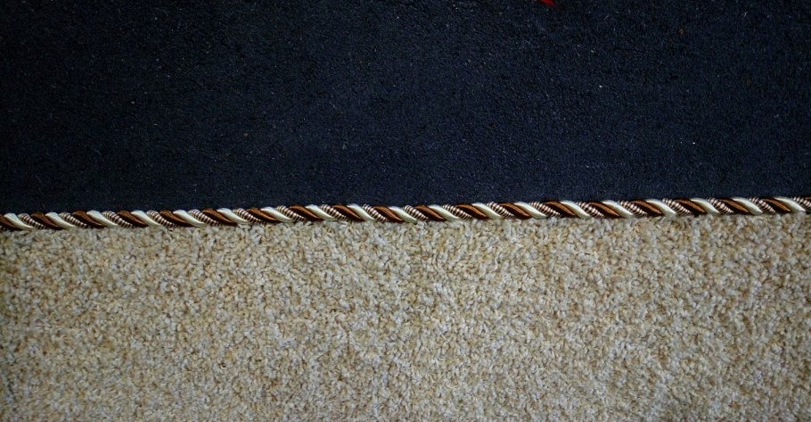 Декоративную веревку для плинтуса
