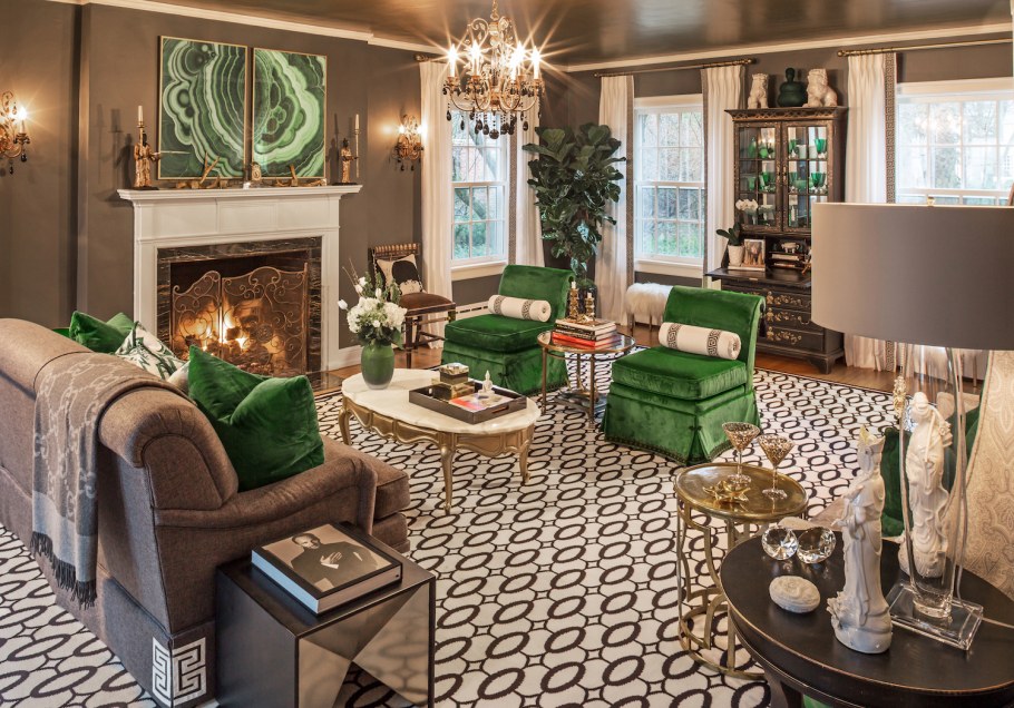 Гостиная в зеленых тонах в классическом стиле