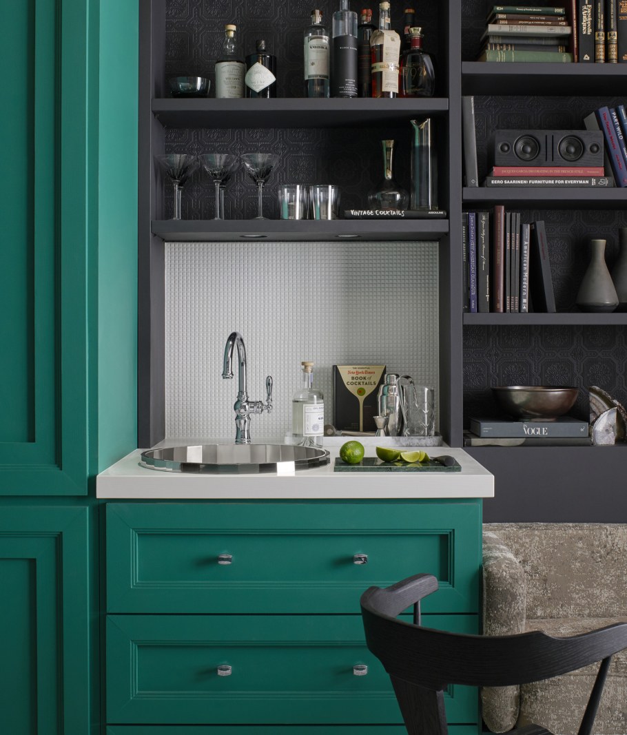 Кухни изумрудного цвета с лавандовым