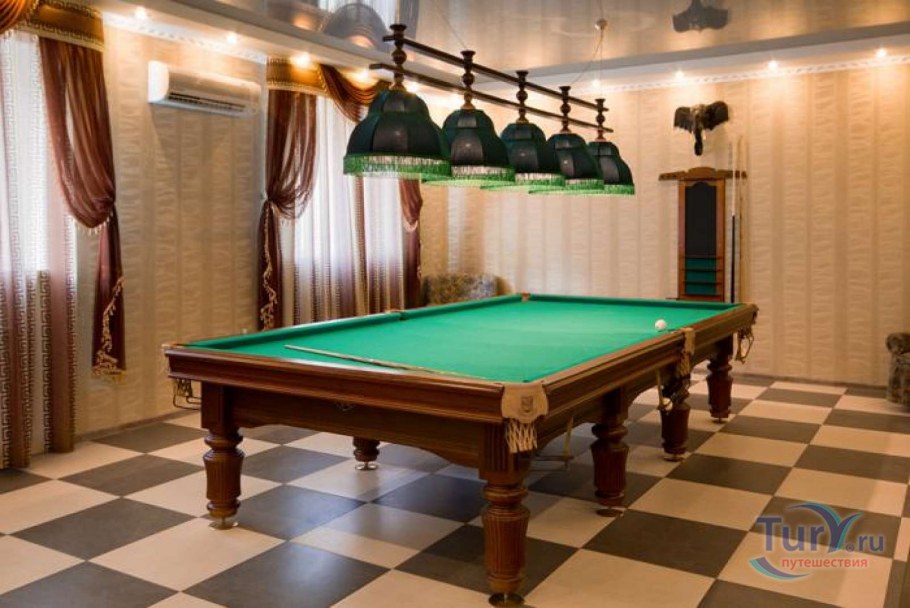 Бильярд в гостинице