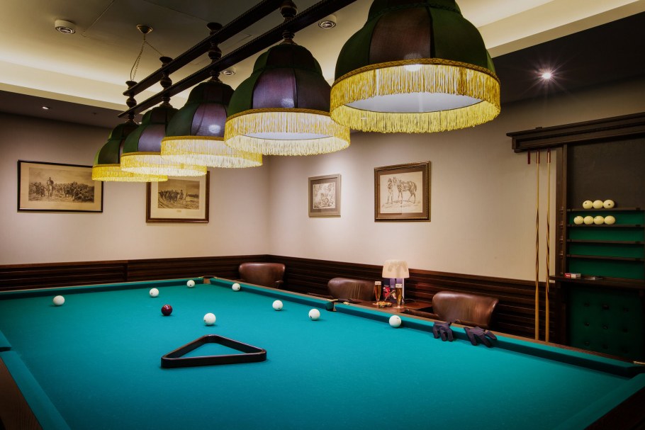 Бильярдный зал, гостиница Crowne Plaza, Цюрупы, 7, Уфа -