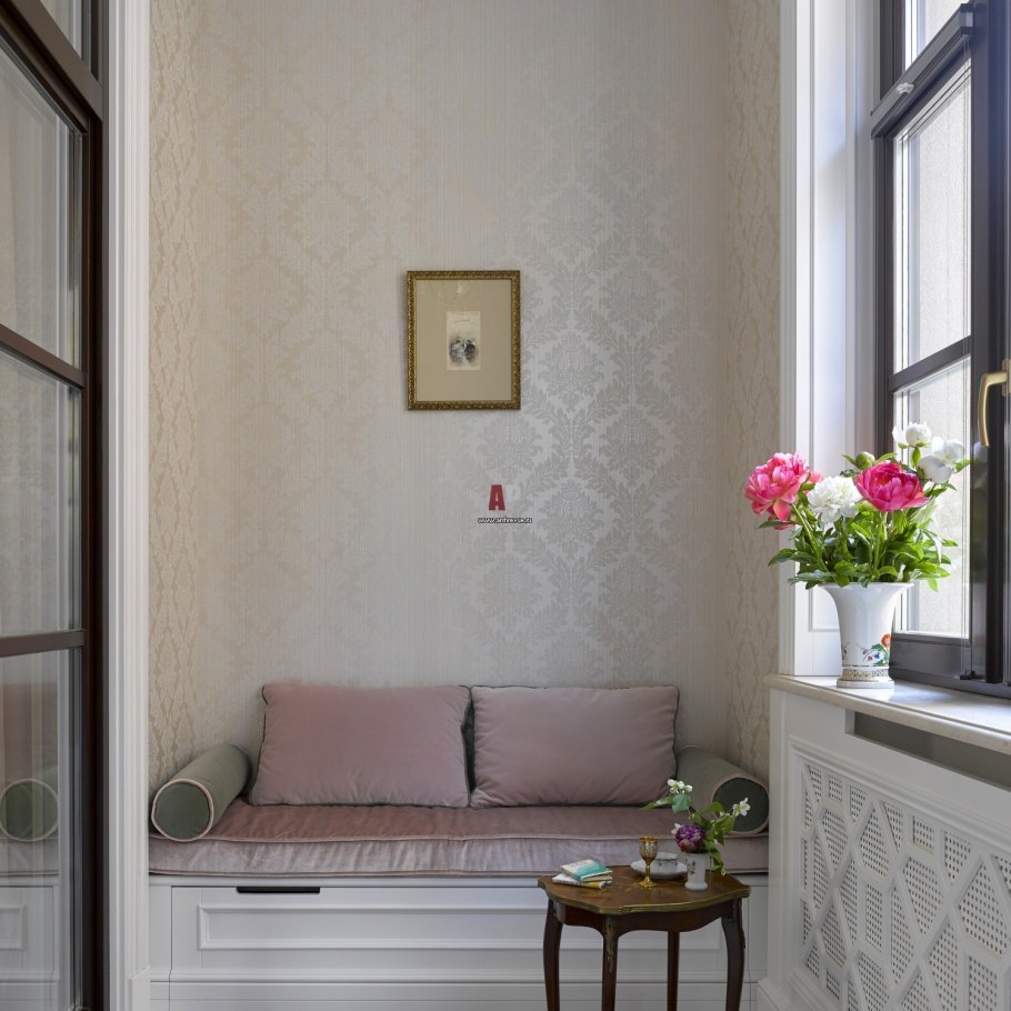 Маленький диванчик на балкон