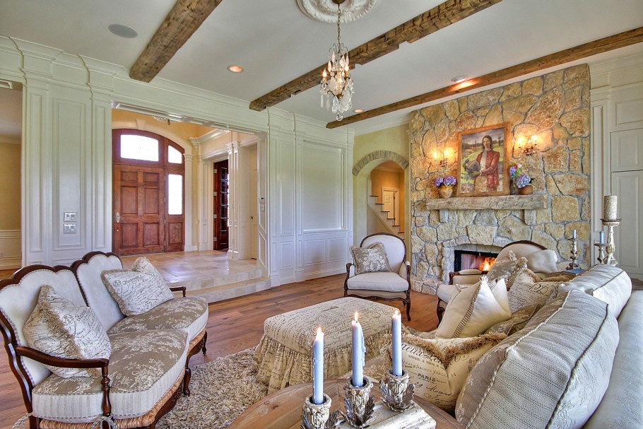 Романский стиль в интерьере средневекового замка