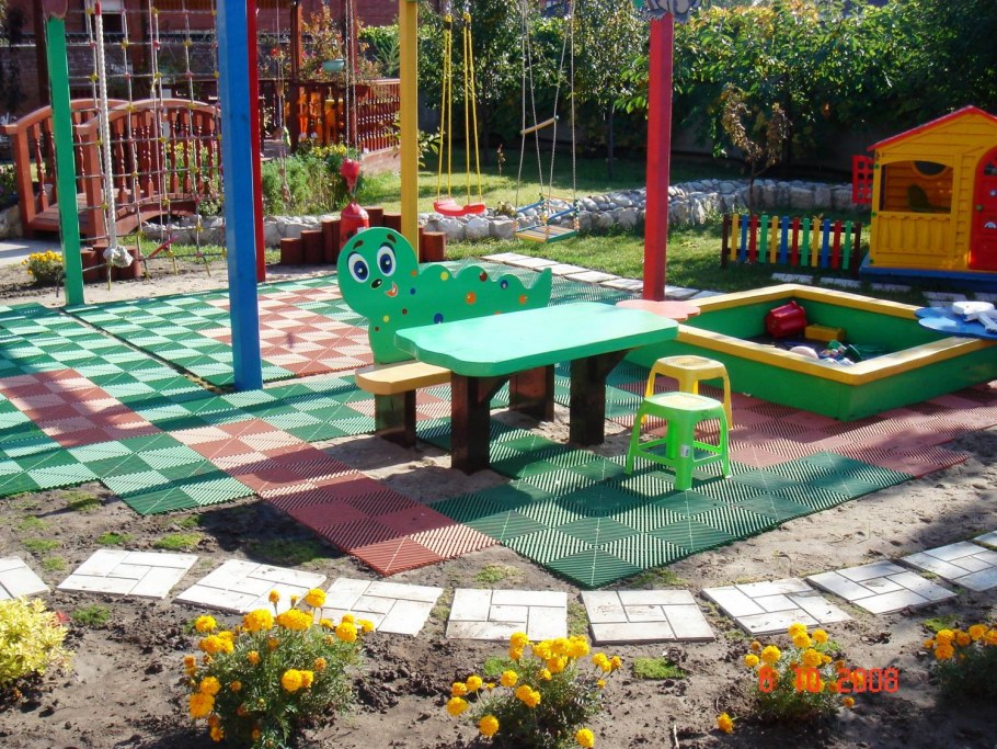 Игровая площадка в детском саду