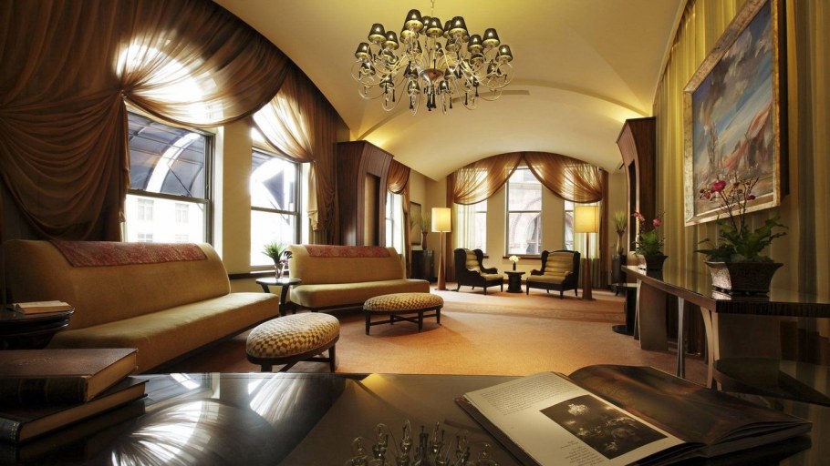 Роскошная гостиная вид сверху