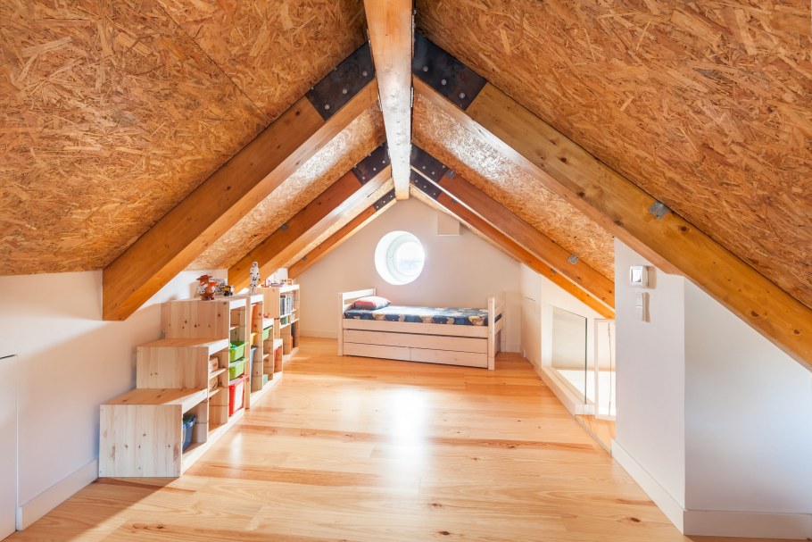 Мансардная крыша внутри