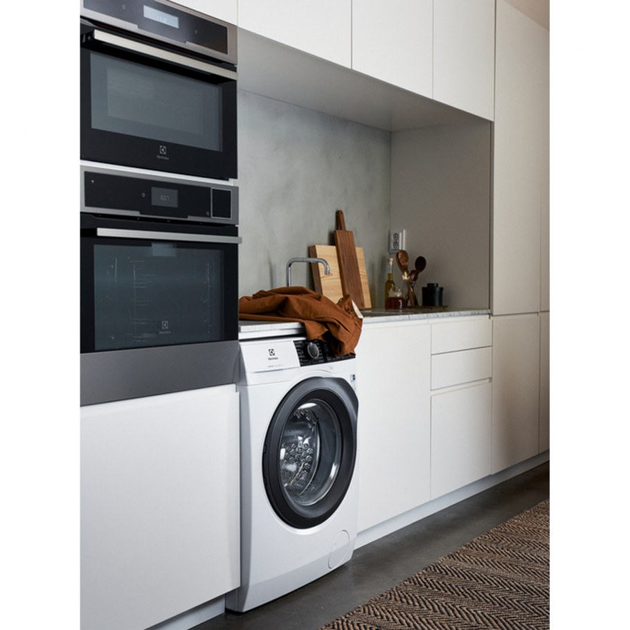 Стиральная машина с сушкой Electrolux ew7wr447w