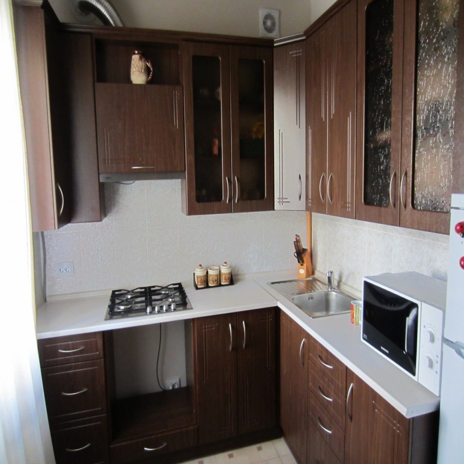 Интерьер маленькой кухни 7м2