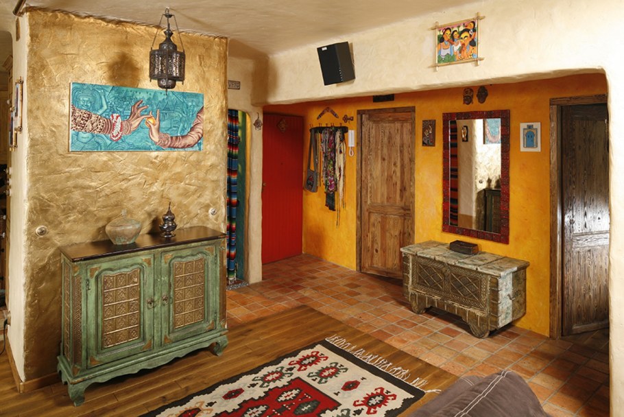 Обои для холла и прихожей