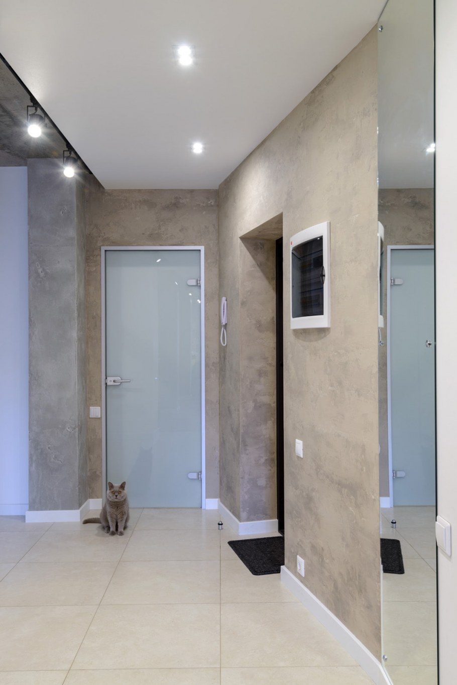 Венецианская штукатурка в коридоре