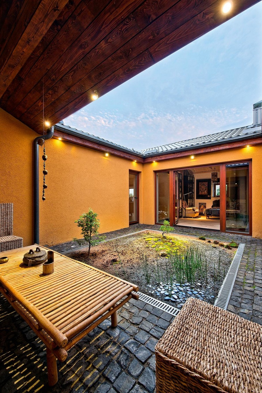 Одноэтажный дом с внутренним двориком