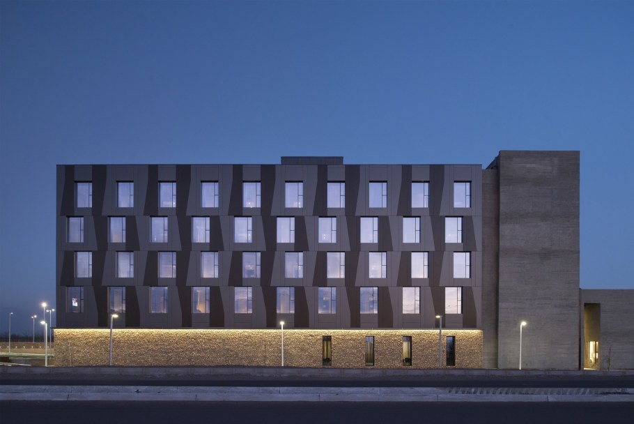 Современные фасады гостиниц