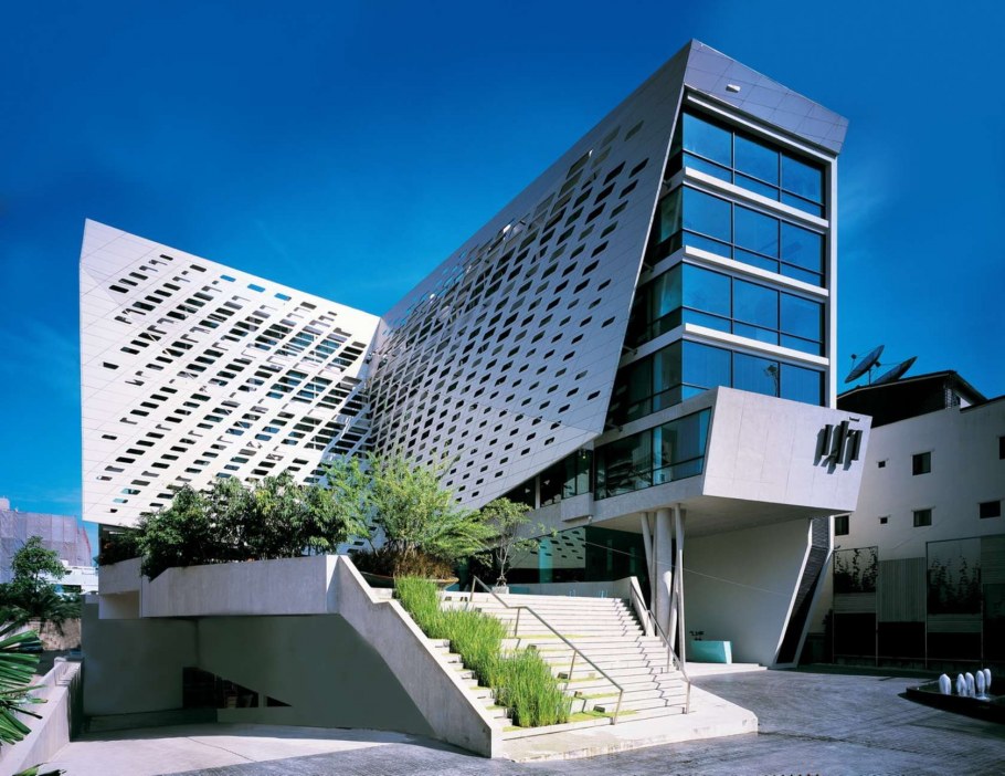 Современные фасады гостиниц