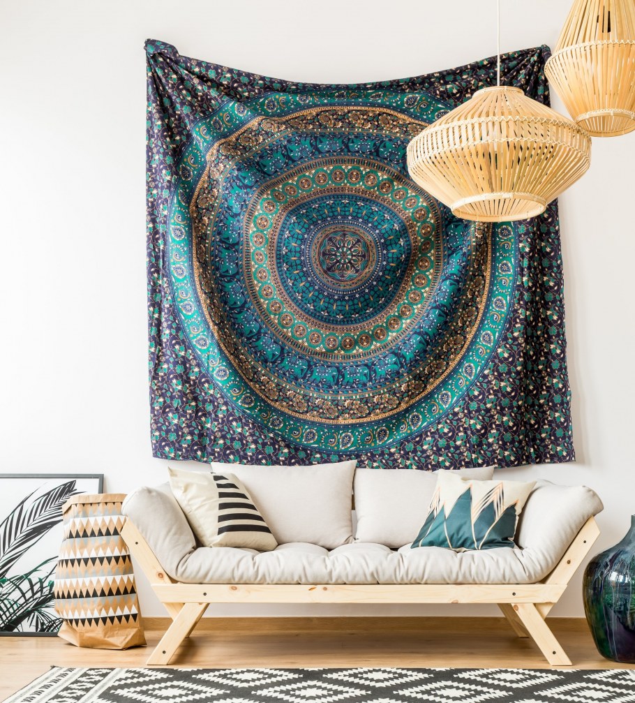 Ковер на стене