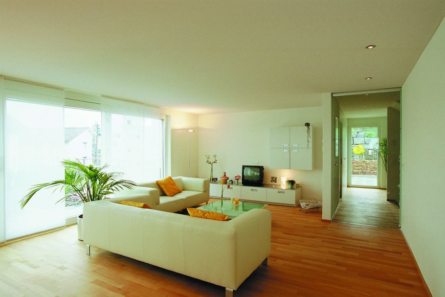 Натяжной потолок белый матовый