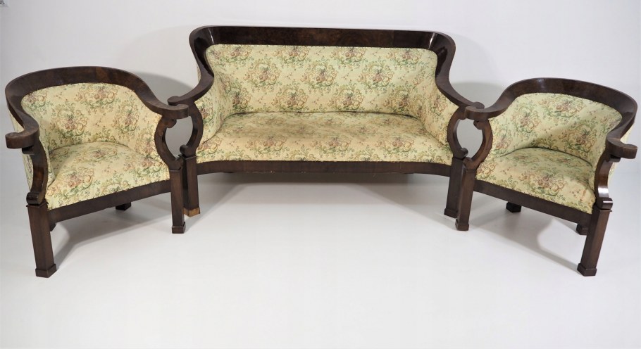 Диван бидермейер