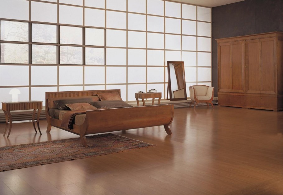 Лак красное дерево на скамейки