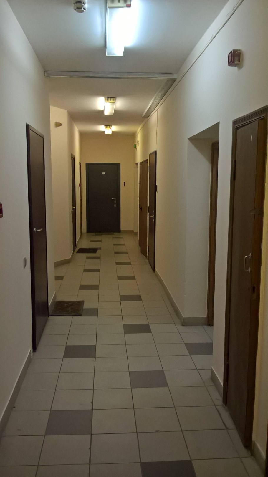 Коридор в многоквартирном доме