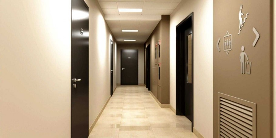 Интерьер холла в частном доме