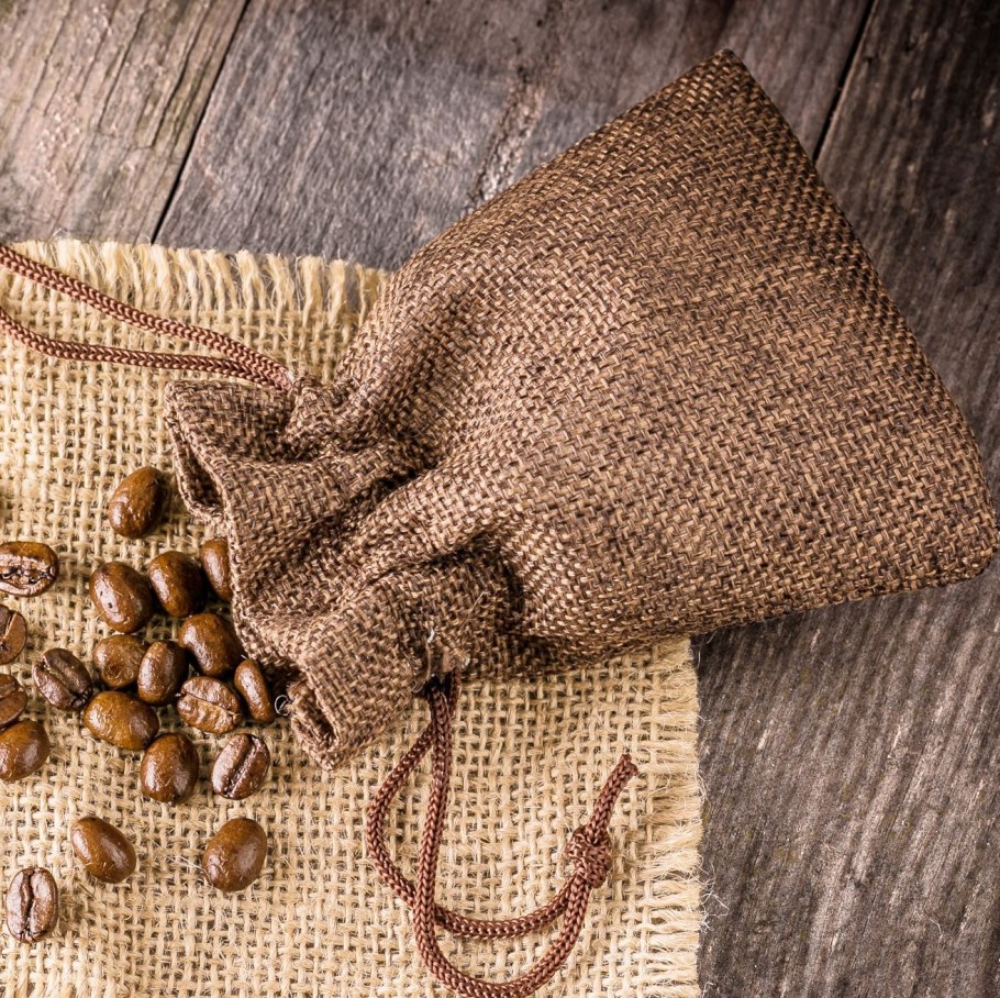 Оригинальные декоративные подушки