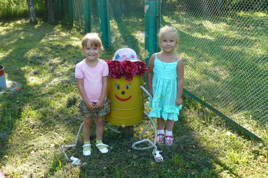 Поделки из крышек от майонеза для сада