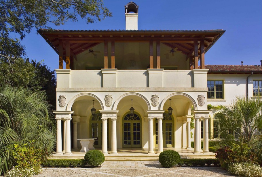 Ворота в средиземноморском стиле