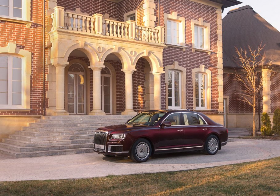 Аурус Сенат седан