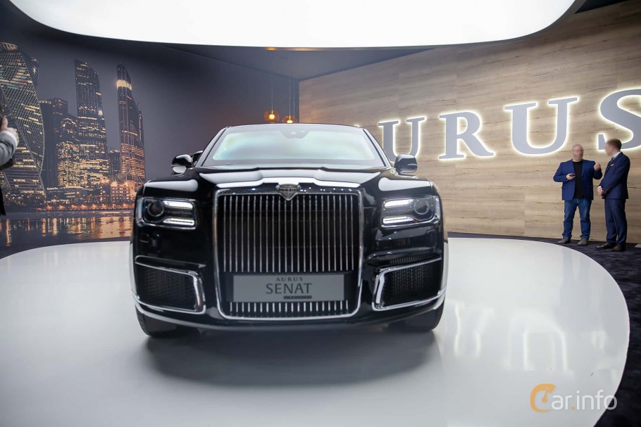 Aurus Senat серебристый