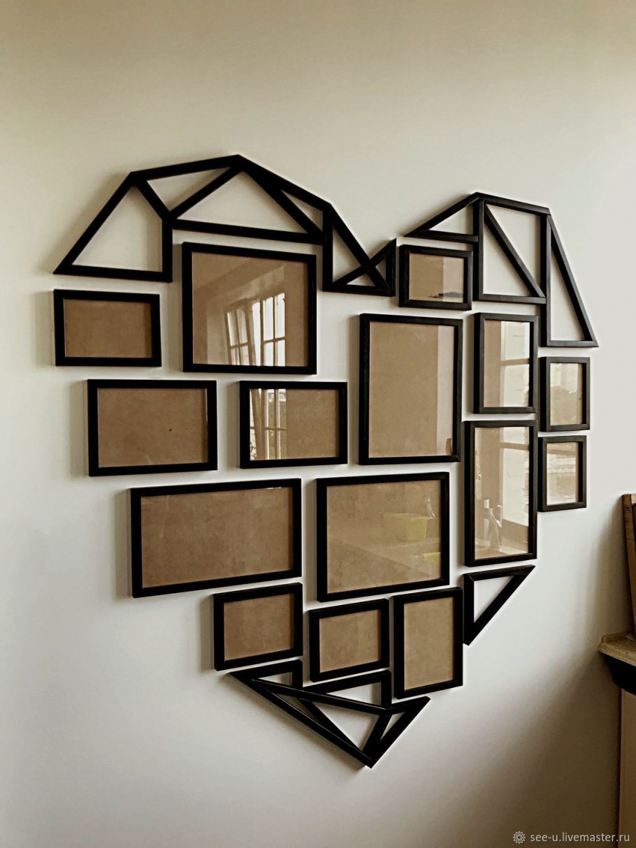 Декор стен фоторамками