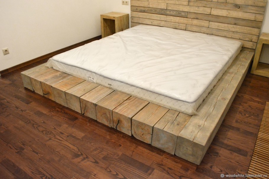 Кровать подиум в стиле лофт