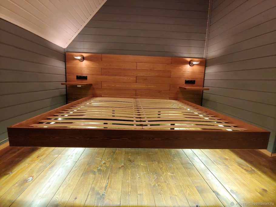 Двуспальная кровать из бруса