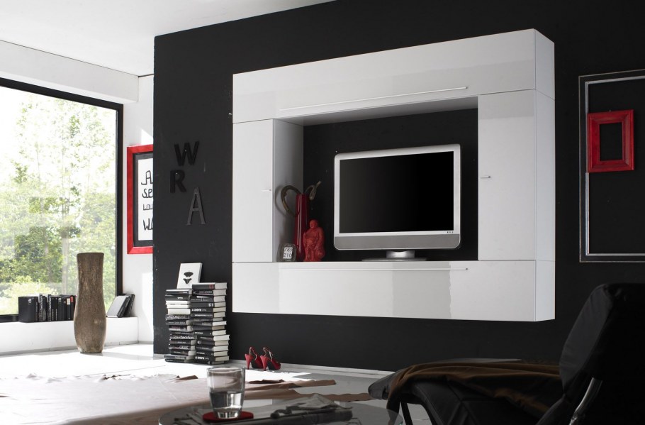 Шкафчики вокруг телевизора