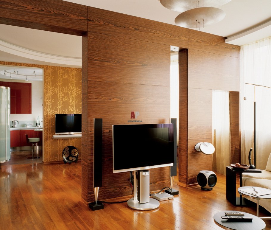 Отделка гостиной деревом в квартире