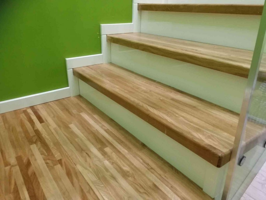 Отделка лестницы ламинатом