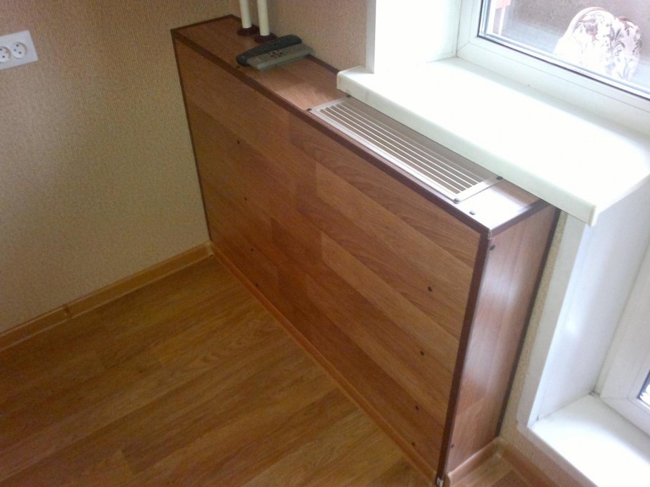 Экран для радиатора из ламината