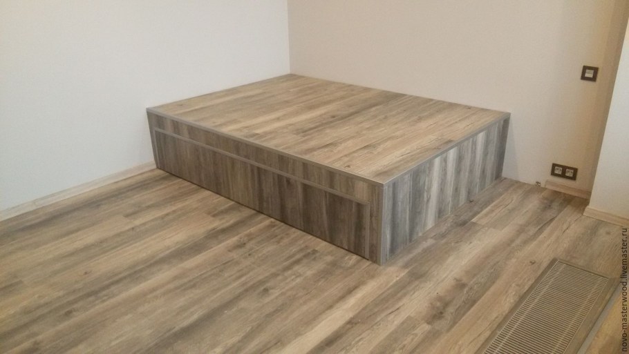 Подиум кровать из ламината