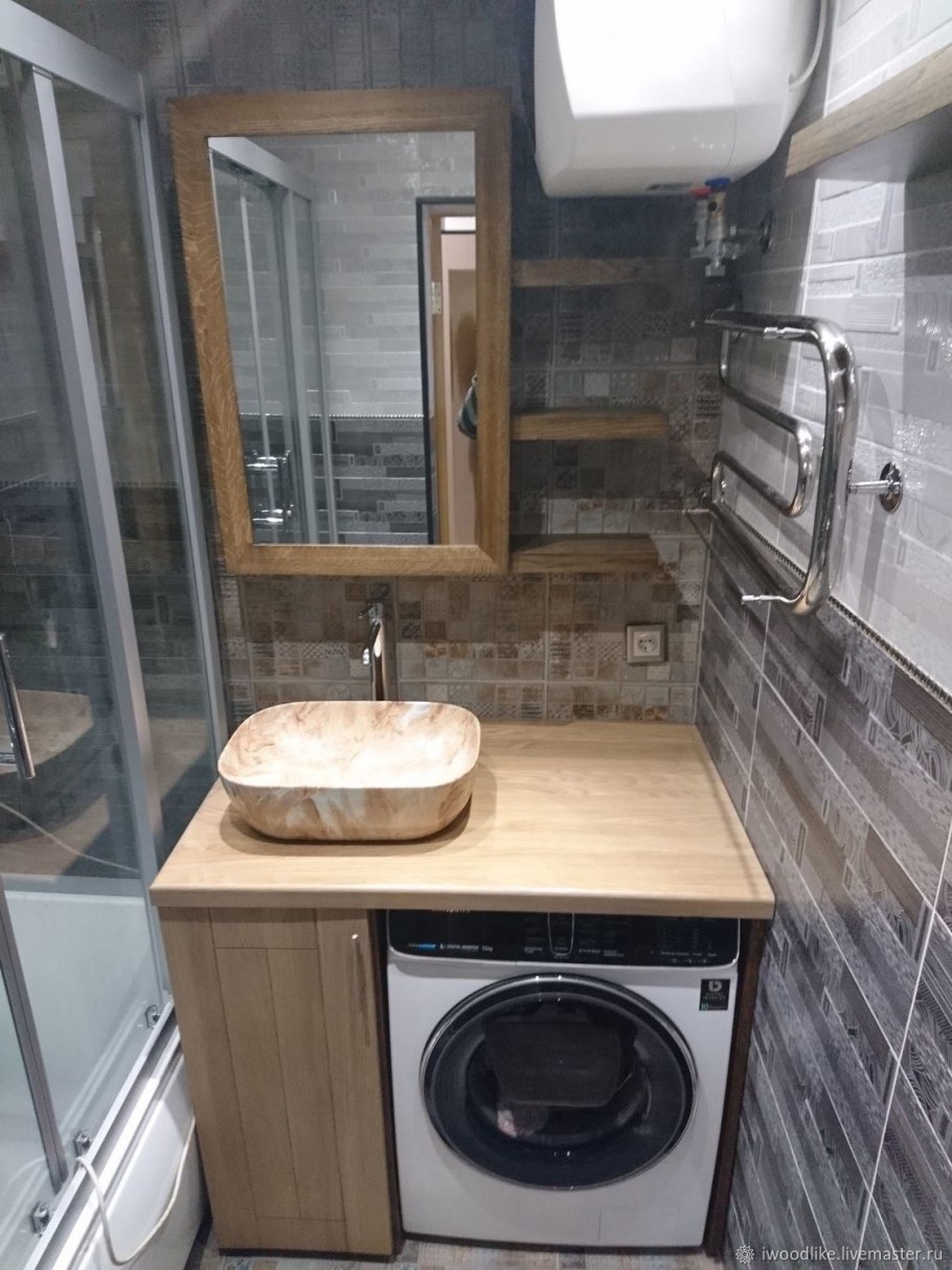 Стиральная машина под столешницей в ванной