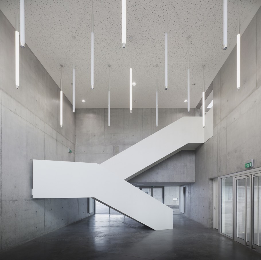 Деконструктивизм в интерьере